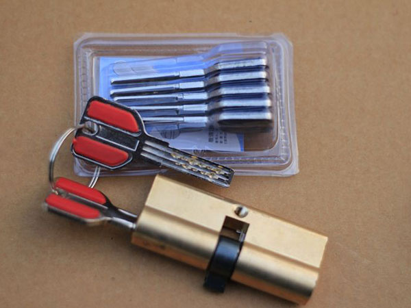 新昌24小时上门开锁公司